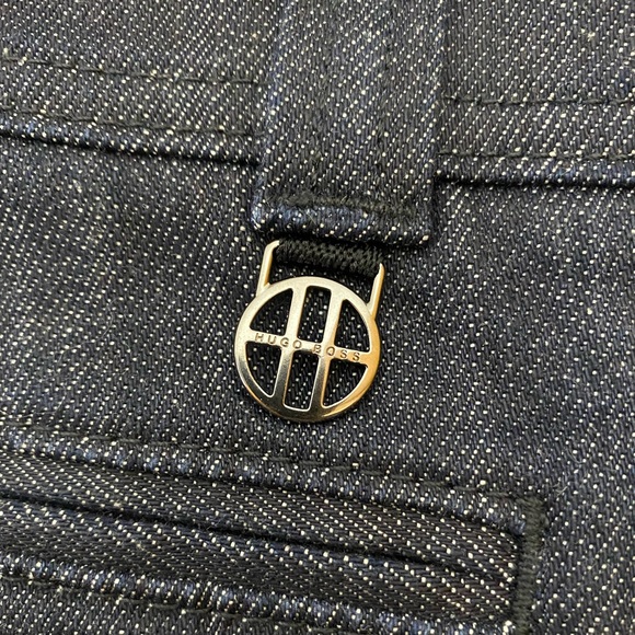 HUGO BOSS Women’s Dark Wash Denim Skirt - Picture 7 of 11